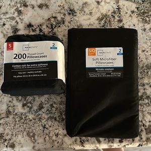 New black pillow cases (4 pc)